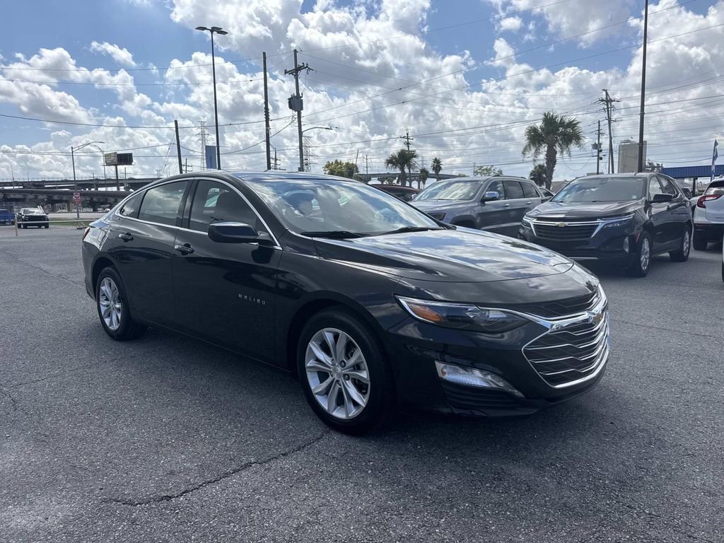 2024 Chevrolet Malibu 1LT photo 3