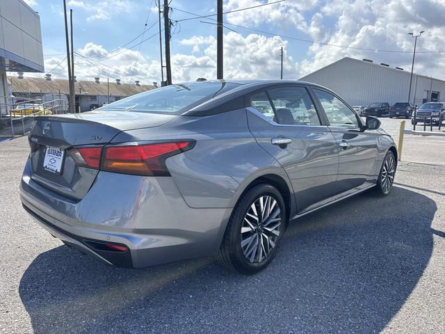 2023 Nissan Altima 2.5 SV photo 5