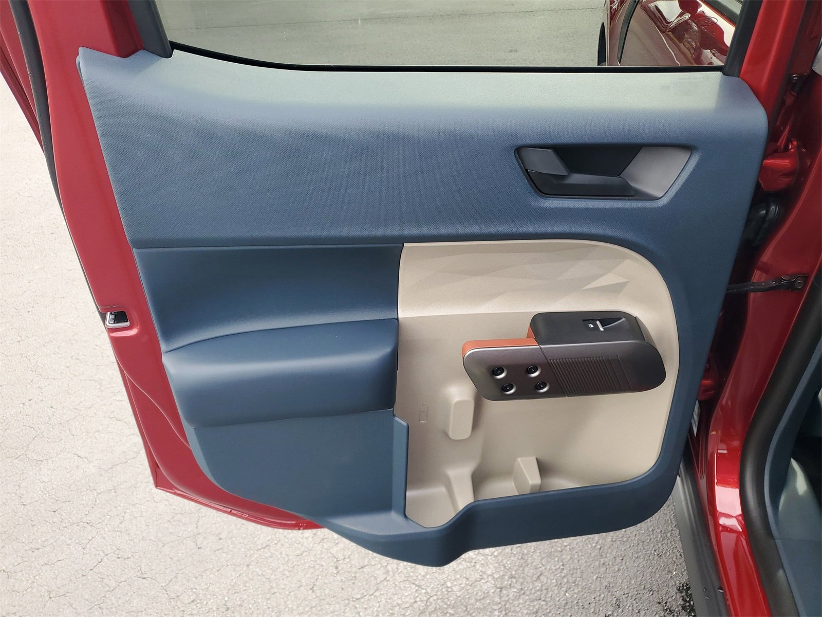 2025 Ford Maverick Lariat photo 7