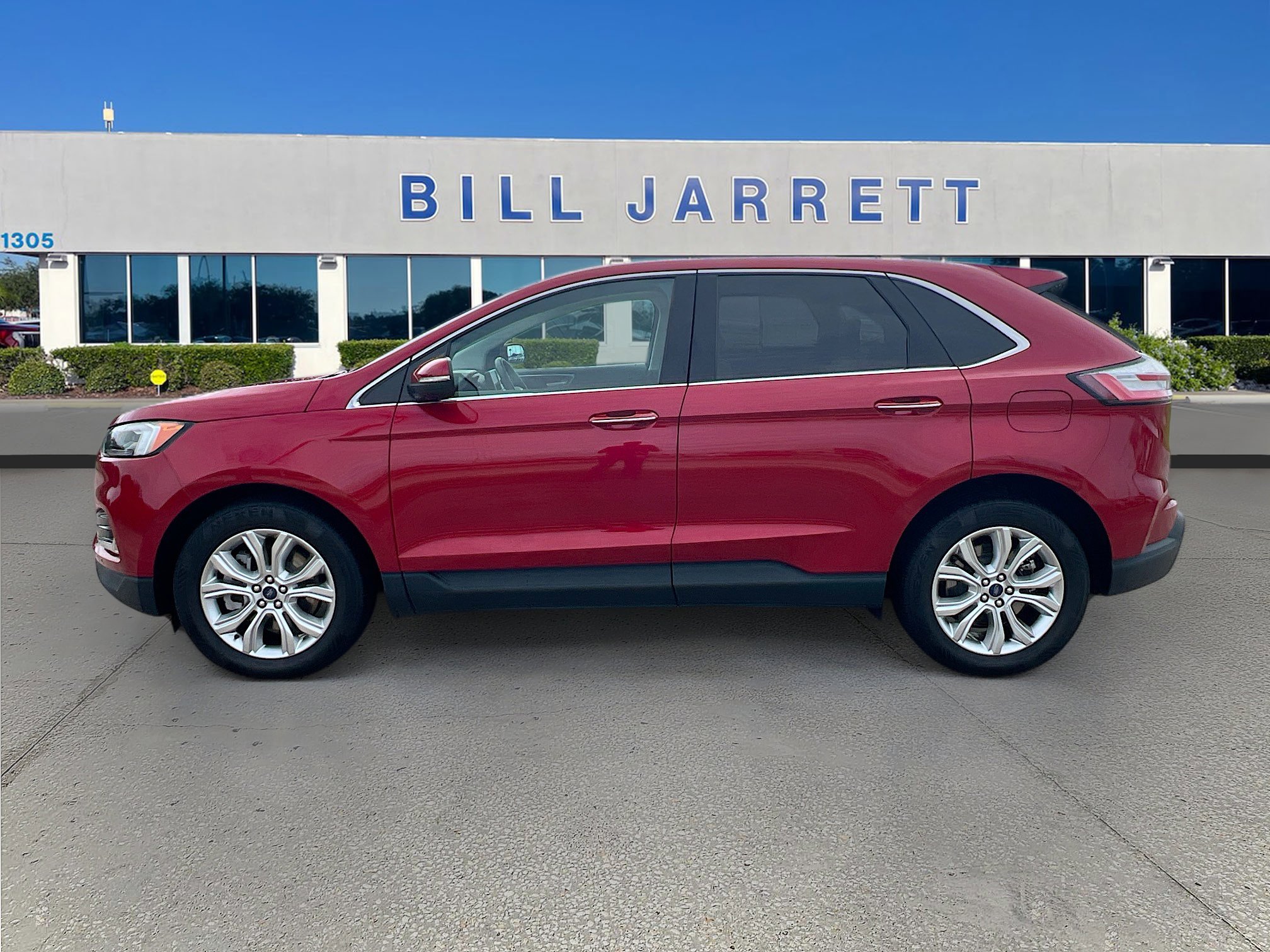 2022 Ford Edge Titanium photo 4