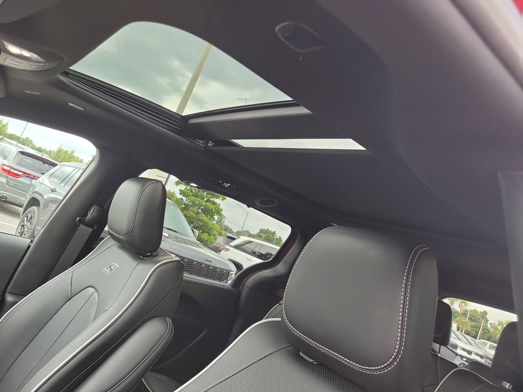 2026 Chrysler Pacifica Limited photo 5