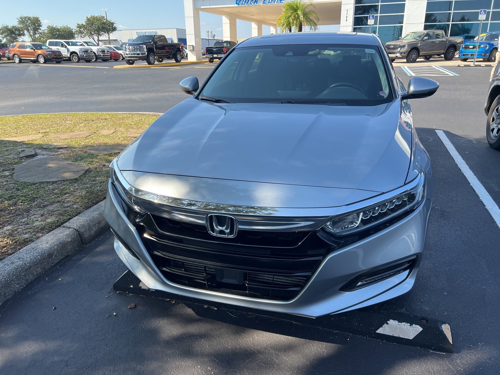 2018 Honda Accord EX-L 1.5T photo 3