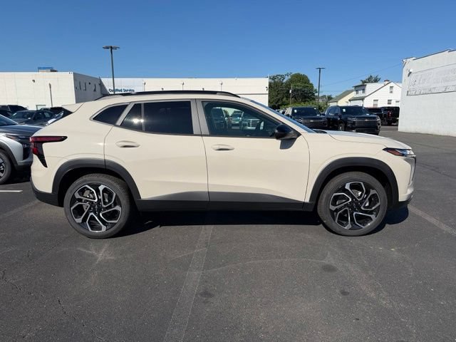 2026 Chevrolet Trax RS - Photo 6