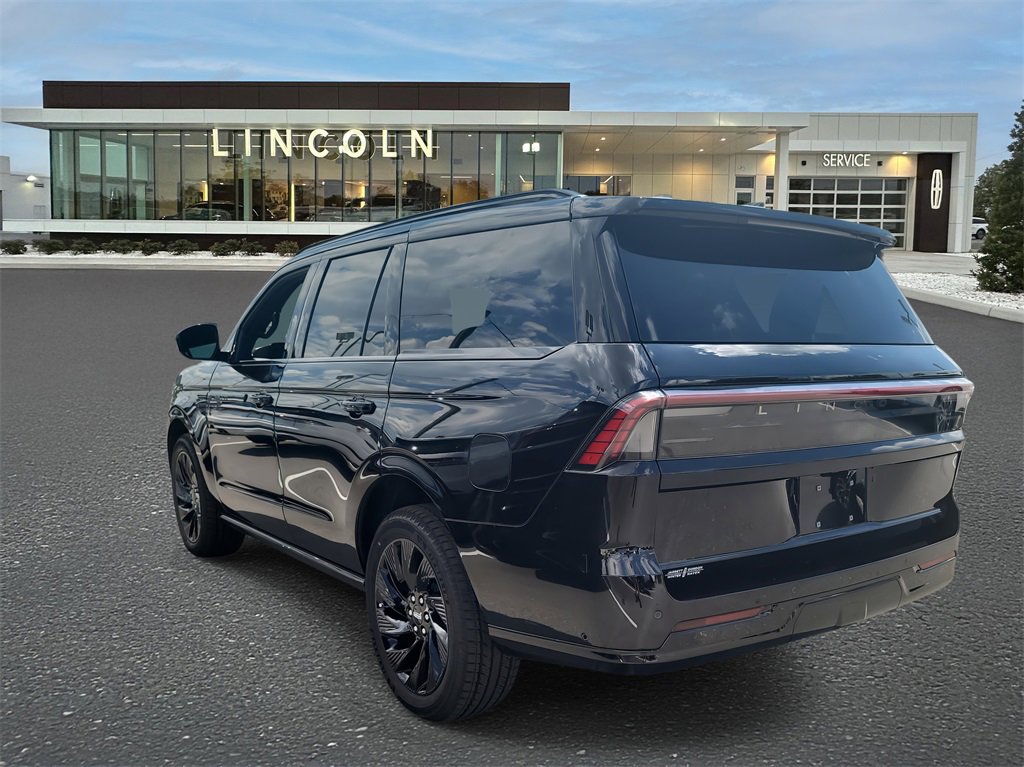 2025 Lincoln Navigator Reserve photo 2