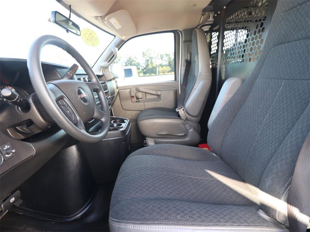 2023 Gmc Savana 2500 Cargo photo 2