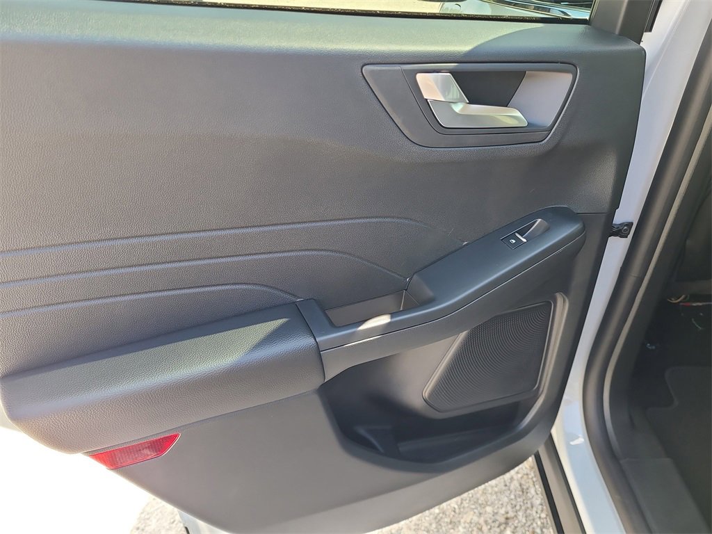 2025 Ford Escape Plug-In Hybrid photo 9