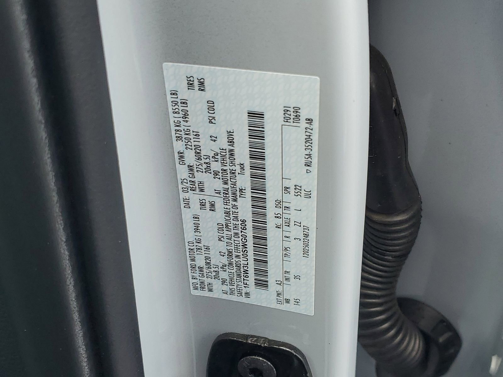 2025 Ford F-150 Lightning Flash - Photo 31