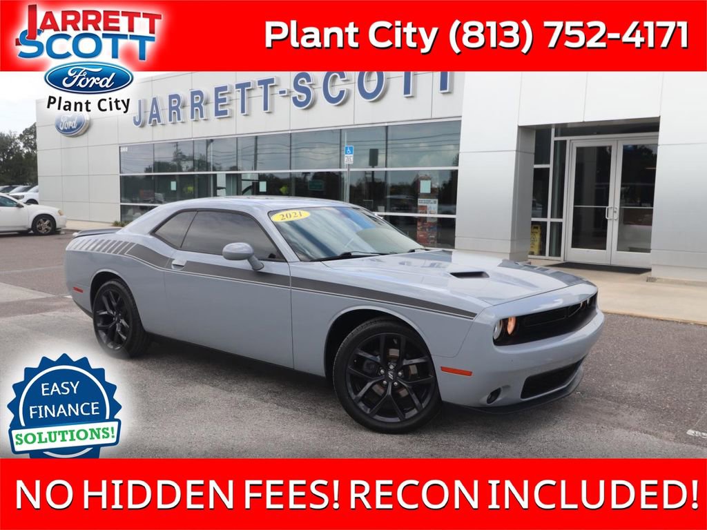 2021 Dodge Challenger SXT Auto's photo