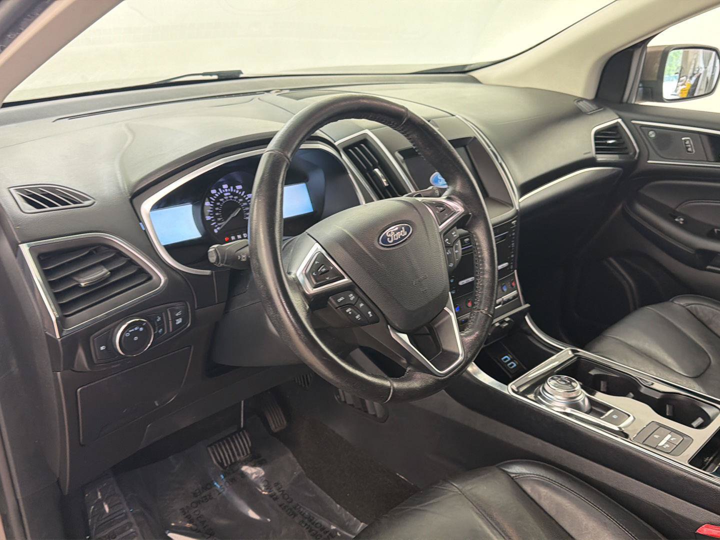 2019 Ford Edge Titanium - Photo 8