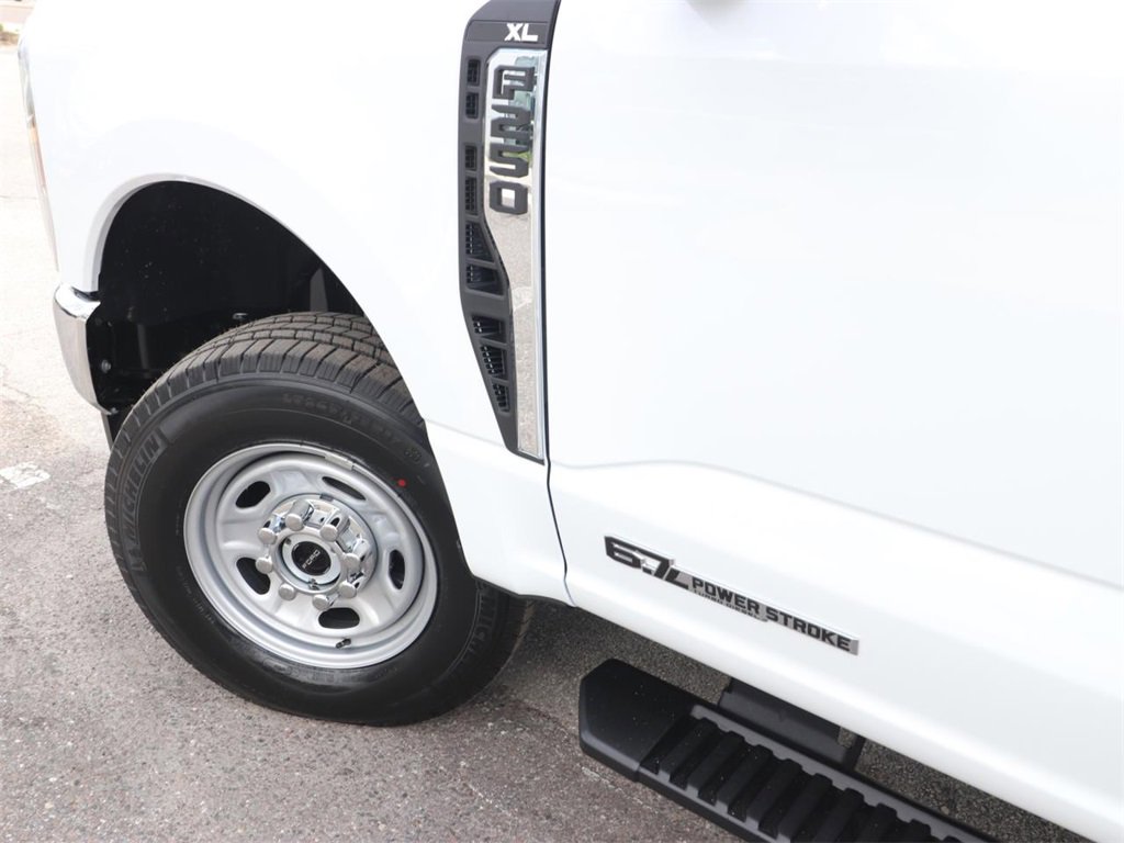 2026 Ford F-250 XL photo 4