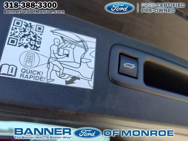 2024 Toyota Highlander LE photo 5