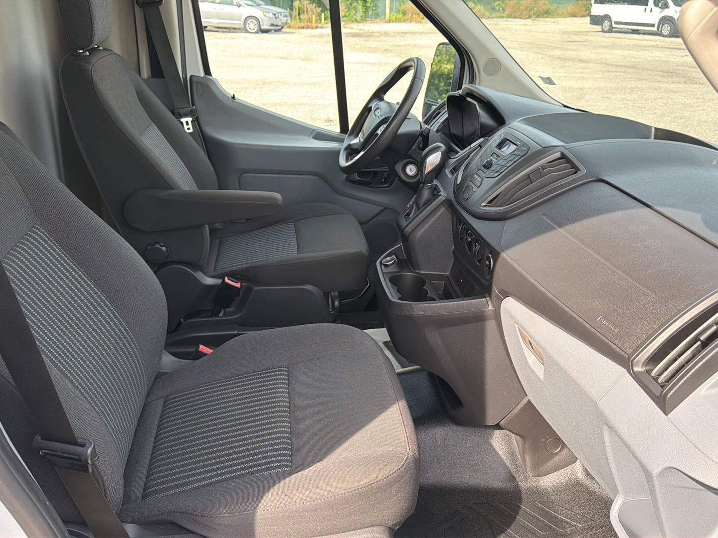 2018 Ford Transit Cutaway Base - Photo 18