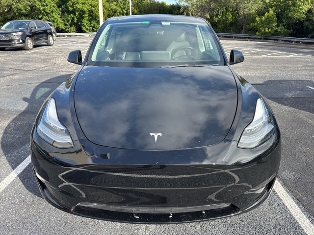 2022 Tesla Model Y Long Range photo 2