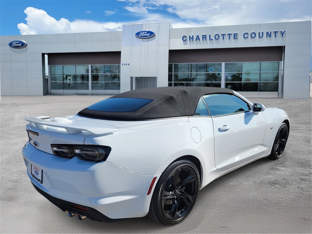 2024 Chevrolet Camaro 1LT photo 4