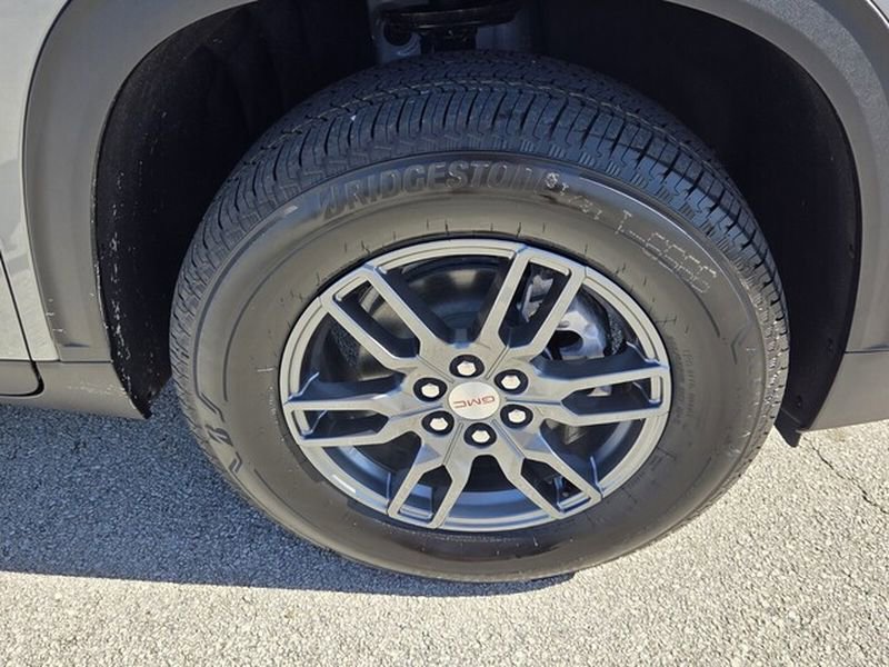 2026 GMC Acadia Elevation - Photo 17