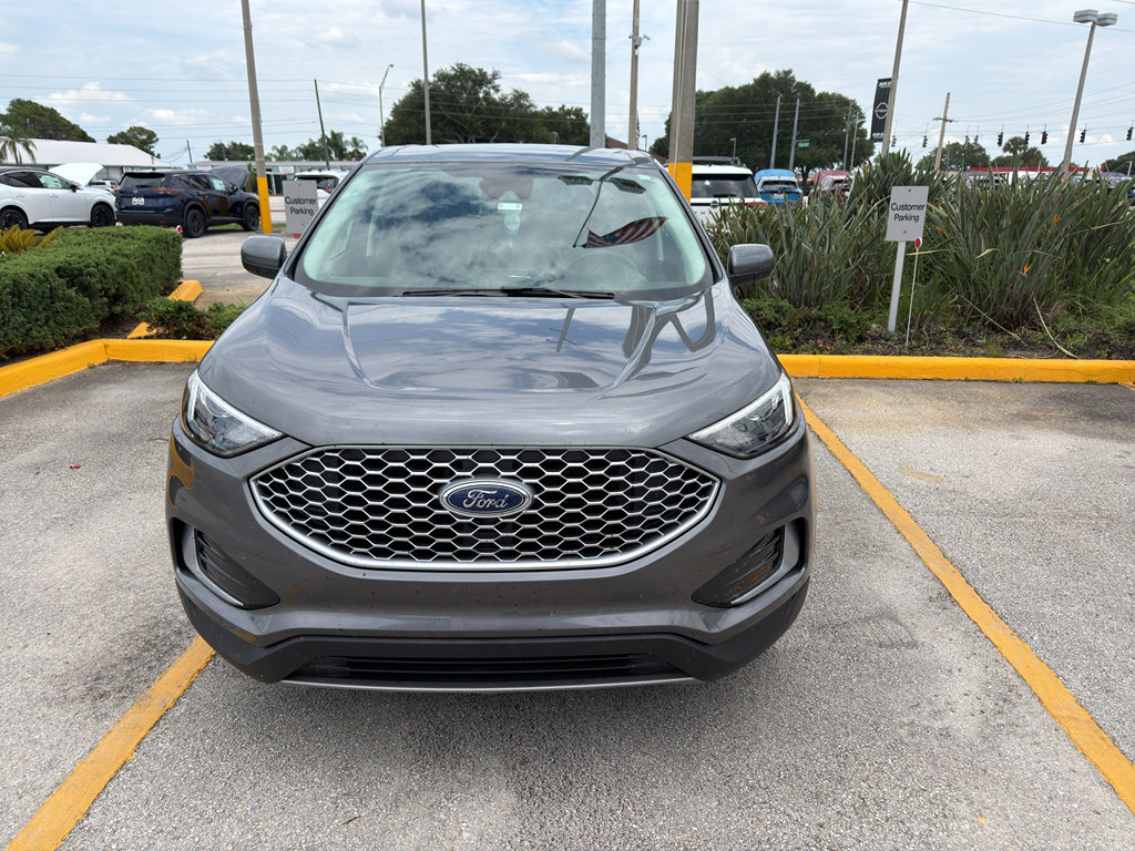 2023 Ford Edge SEL AWD's photo