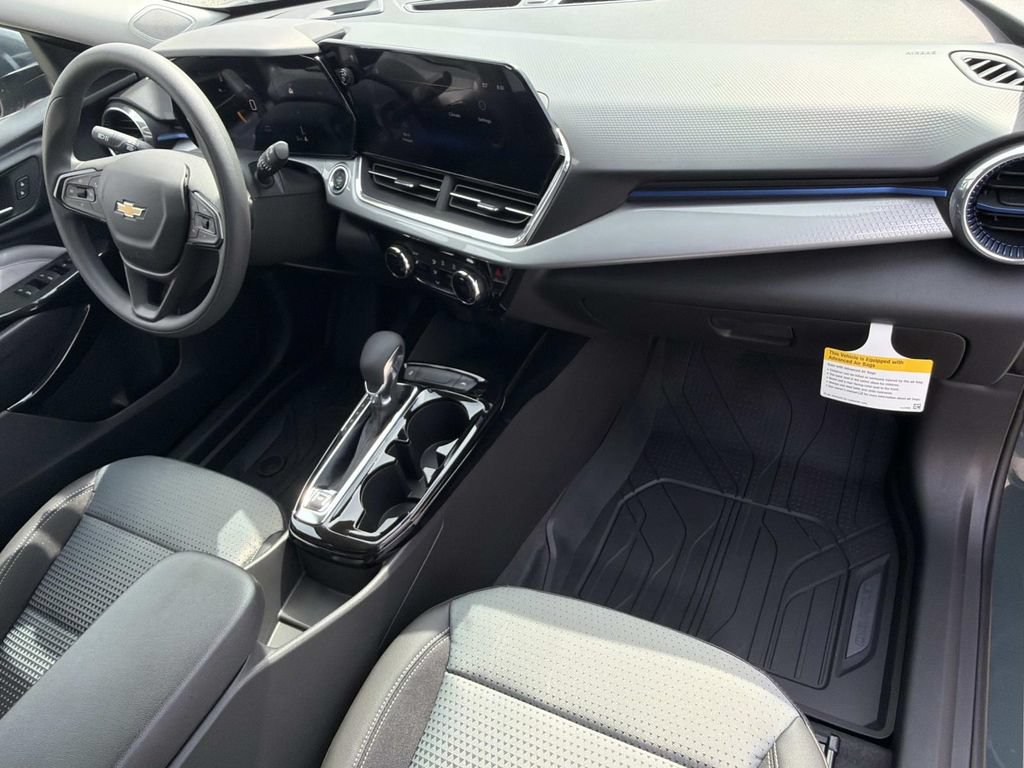 2026 Chevrolet Trax LT - Photo 13