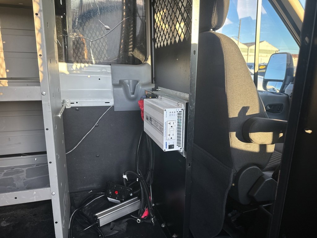 2015 Ford Transit XLT photo 4