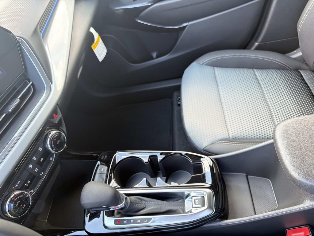 2026 Chevrolet Trax LT - Photo 27
