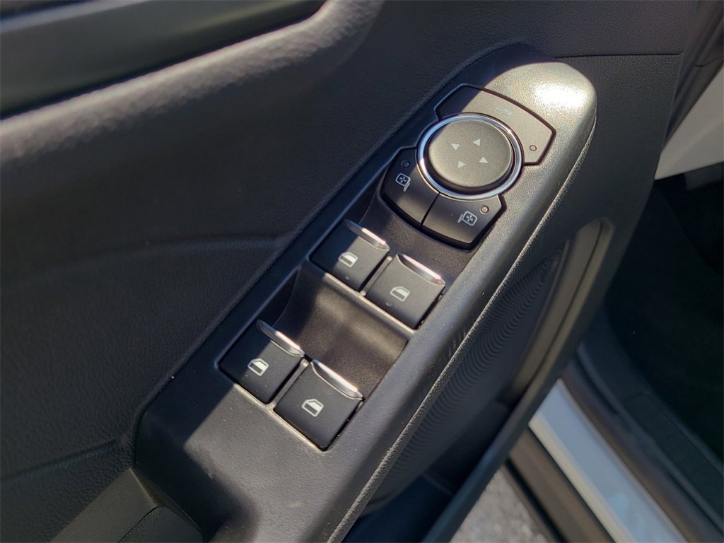 2025 Ford Escape Plug-In Hybrid photo 19