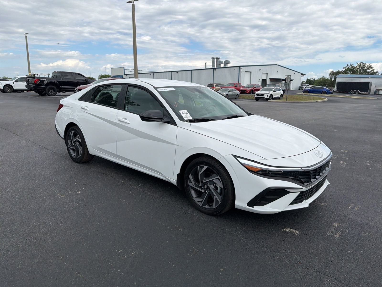 2025 Hyundai Elantra 2.0 SEL Sport IVT's photo