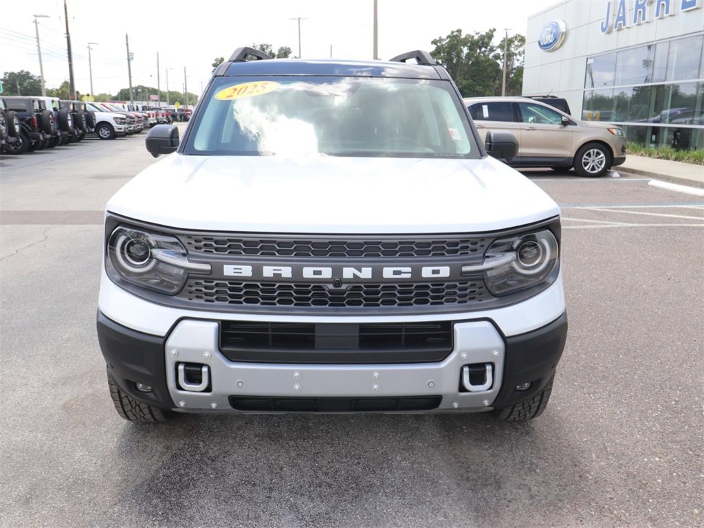 2025 Ford Bronco Sport Badlands photo 3