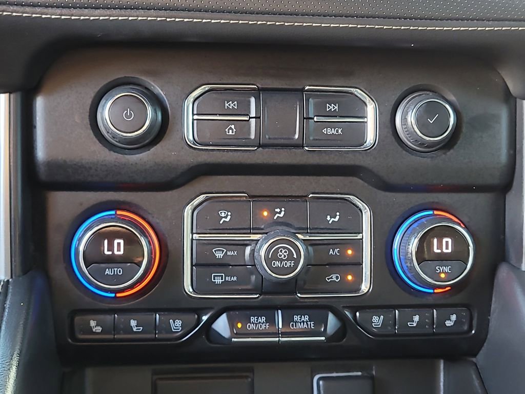 2021 Chevrolet Suburban Premier photo 26