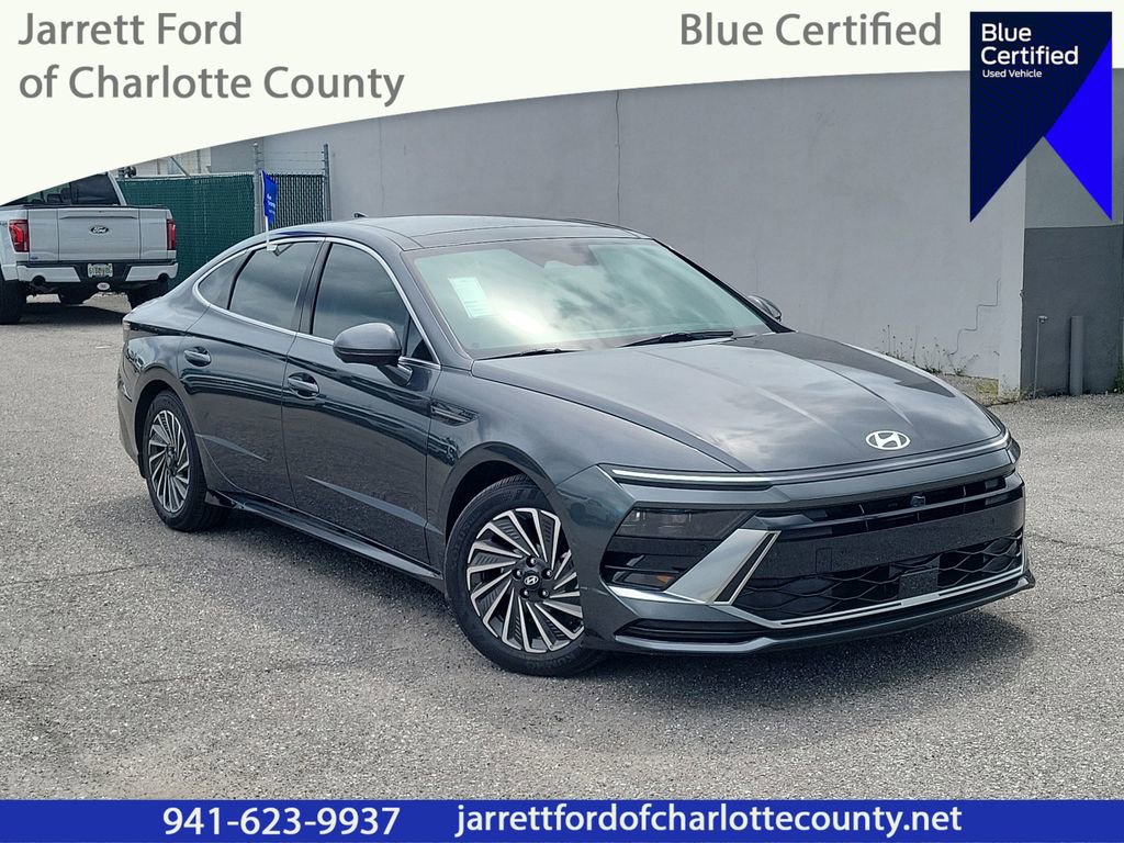 2026 Hyundai Sonata Limited's photo