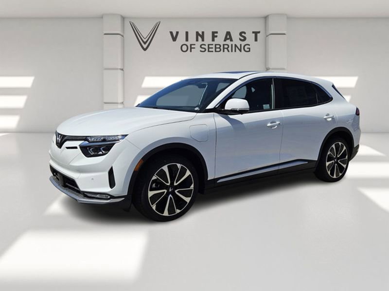 2025 VinFast VF 8 Plus