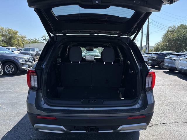 2025 Ford Explorer Platinum photo 6