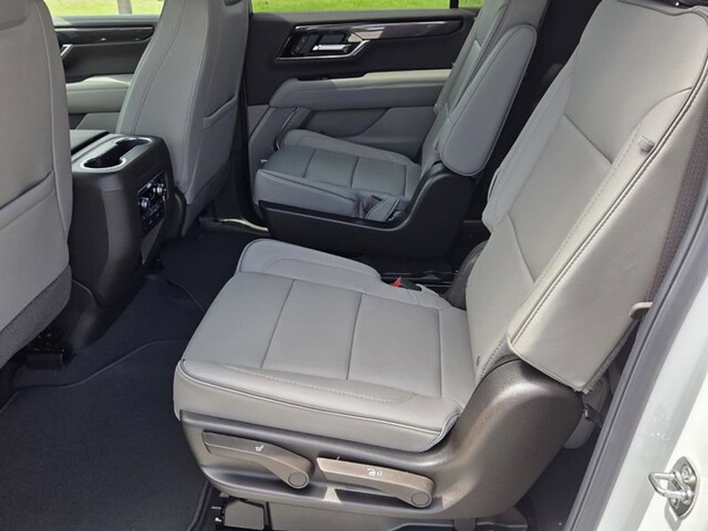 2026 GMC Yukon XL Elevation - Photo 9