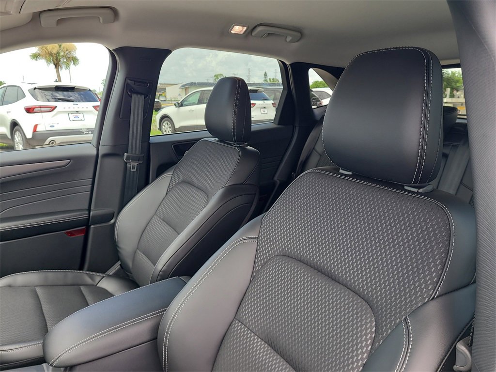 2025 Ford Escape Plug-In Hybrid photo 19