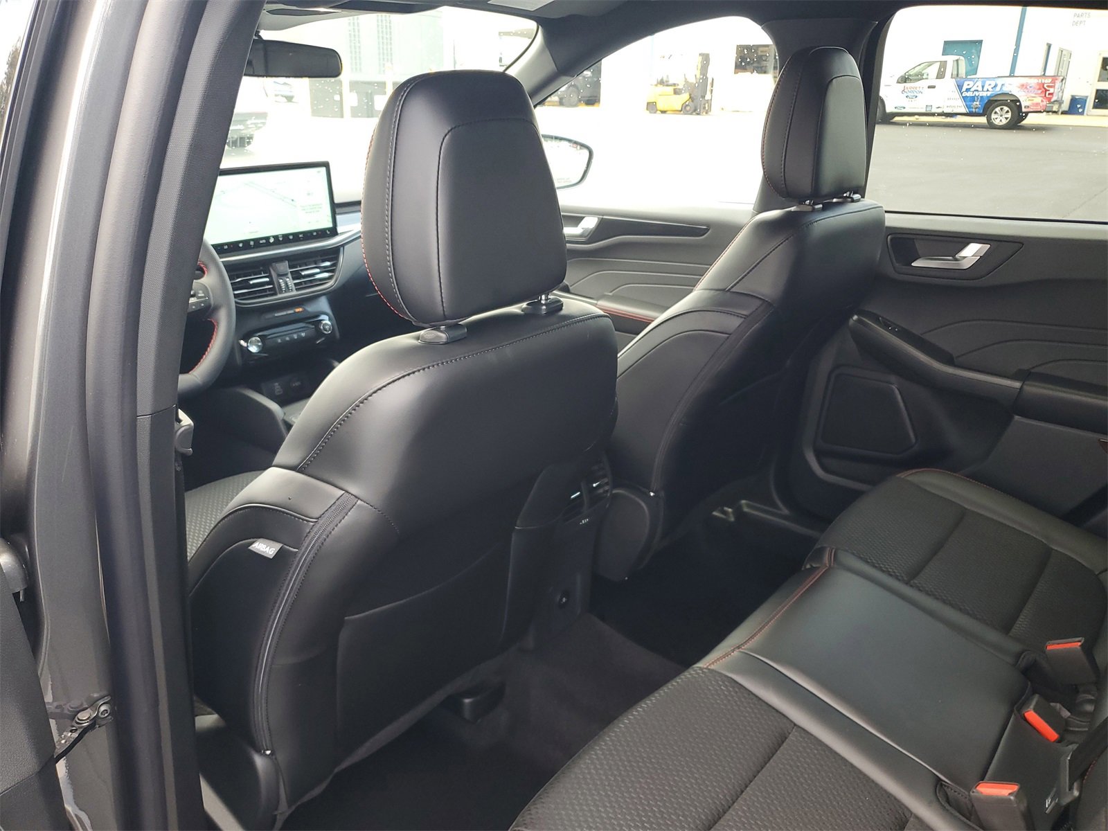 2025 Ford Escape ST-Line photo 8