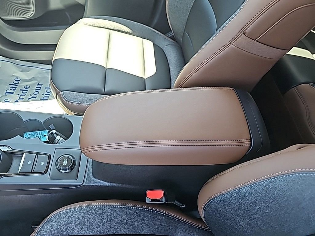 2024 Ford Bronco Sport Outer Banks photo 24
