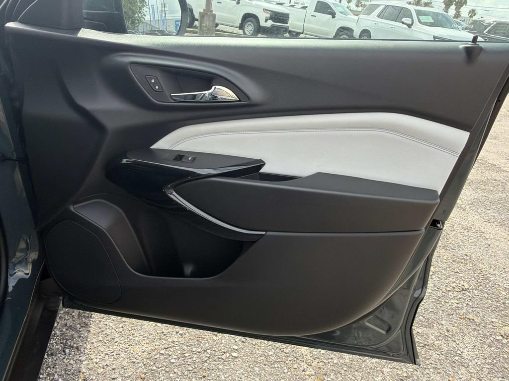 2026 Chevrolet Trax LT - Photo 14