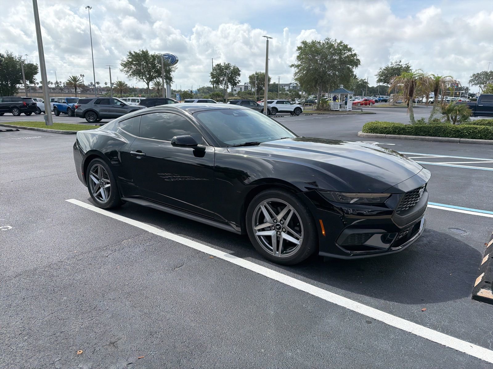 2025 Ford Mustang EcoBoost Fastback's photo