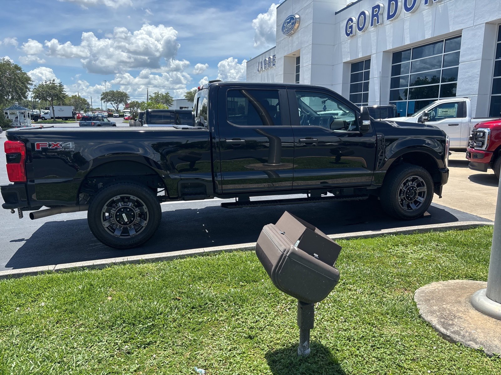 2024 Ford F-250 XL photo 3