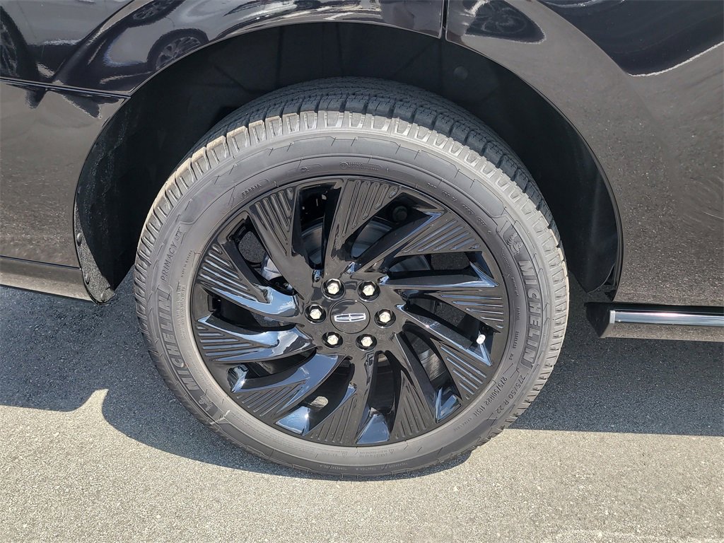 2025 Lincoln Navigator Reserve photo 4