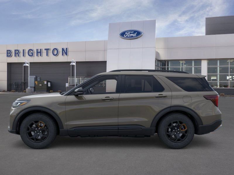 2026 Ford Explorer photo 2