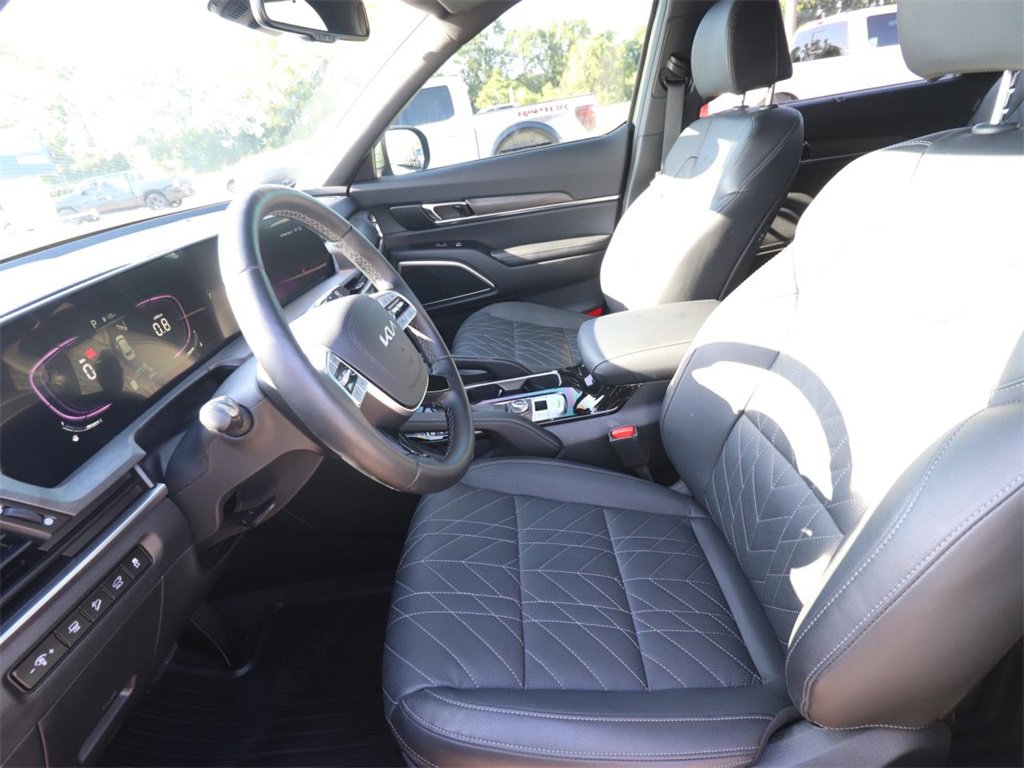 Used 2025 Kia Telluride EX X-Pro with VIN 5XYP3DGC8SG581774 for sale in Plant City, FL