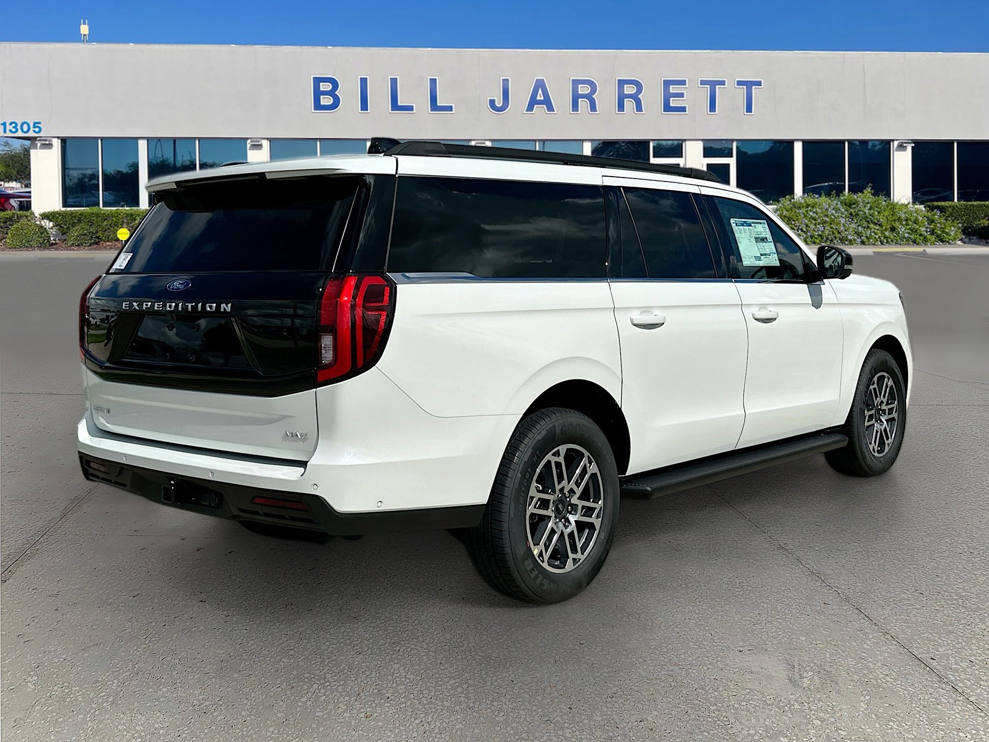 2025 Ford Expedition MAX photo 4