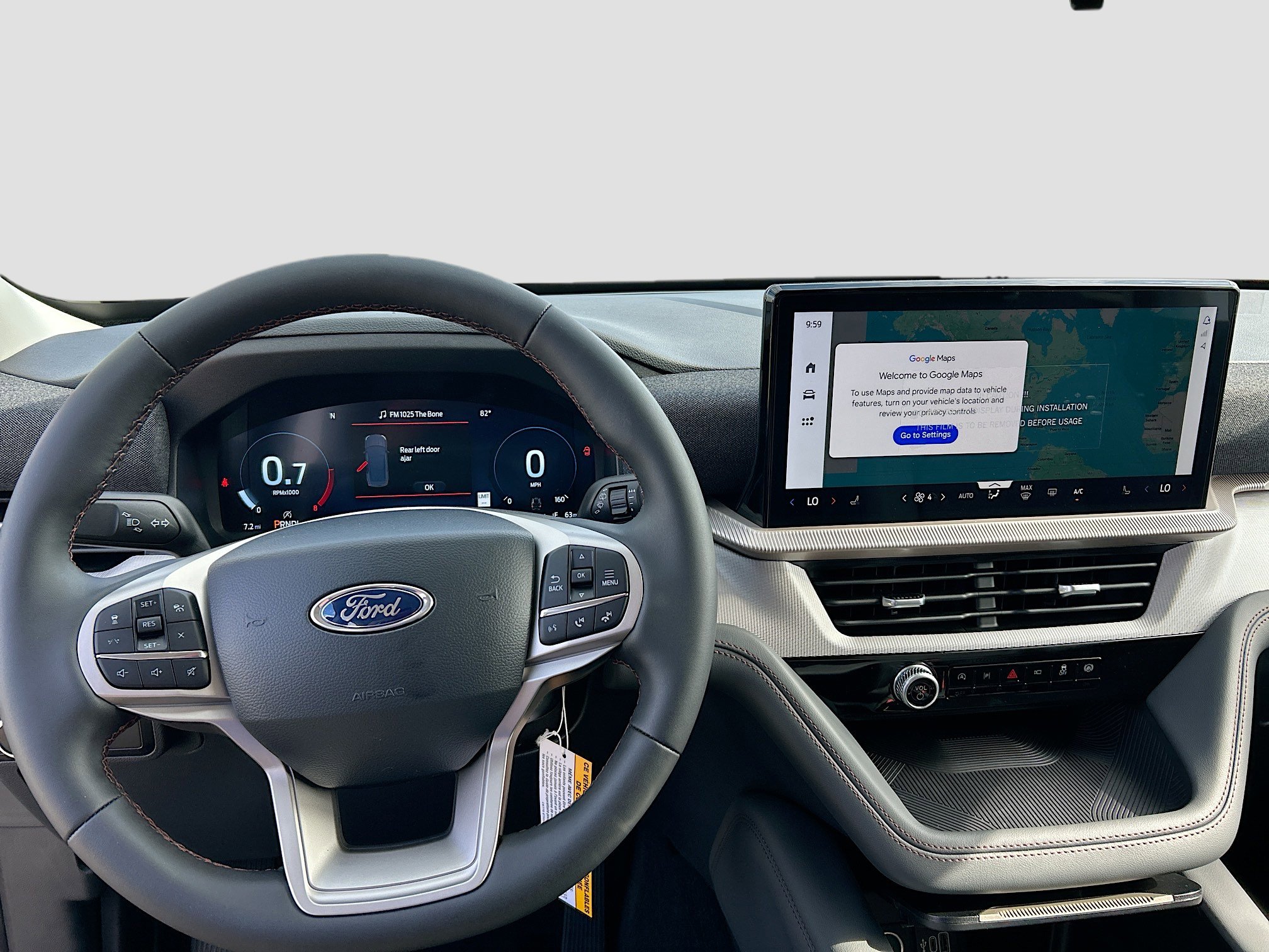 2025 Ford Explorer photo 15