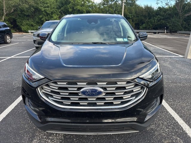 2022 Ford Edge SEL photo 2