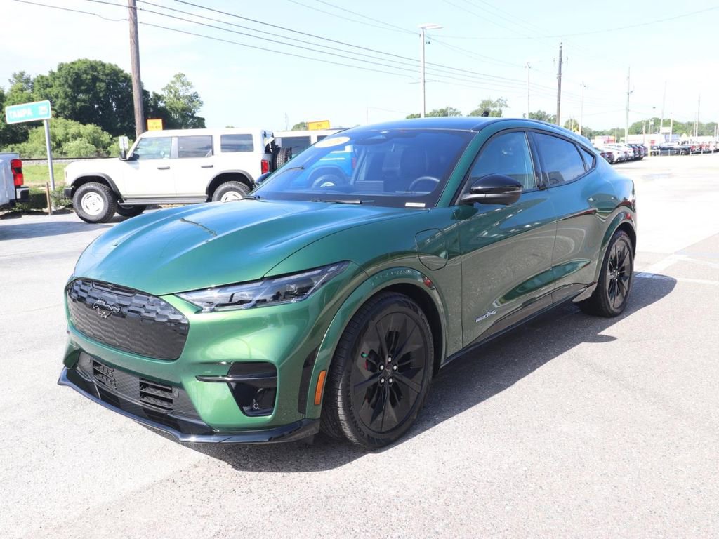 2025 Ford Mustang Mach-E GT - Photo 7