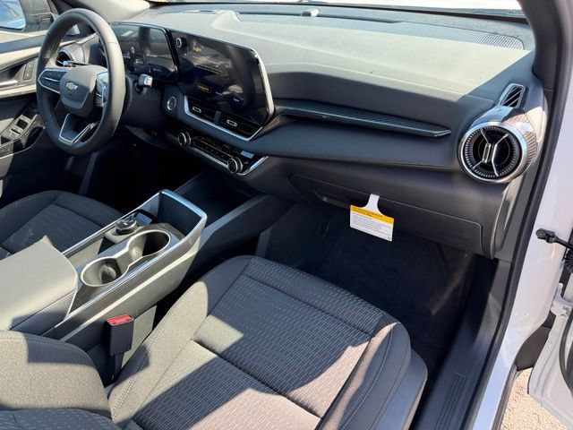 2027 Chevrolet Equinox LT - Photo 13