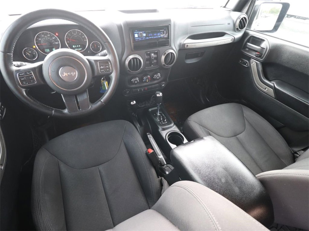 2016 Jeep Wrangler Unlimited Sport photo 4