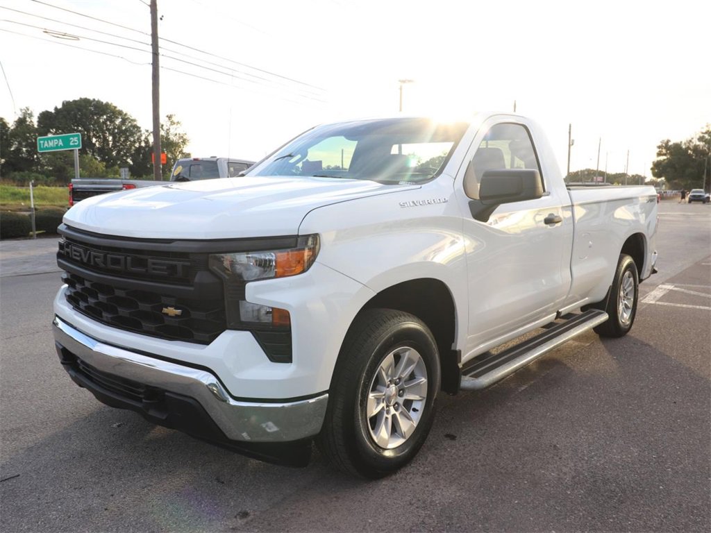 2024 Chevrolet Silverado 1500 Work Truck photo 4