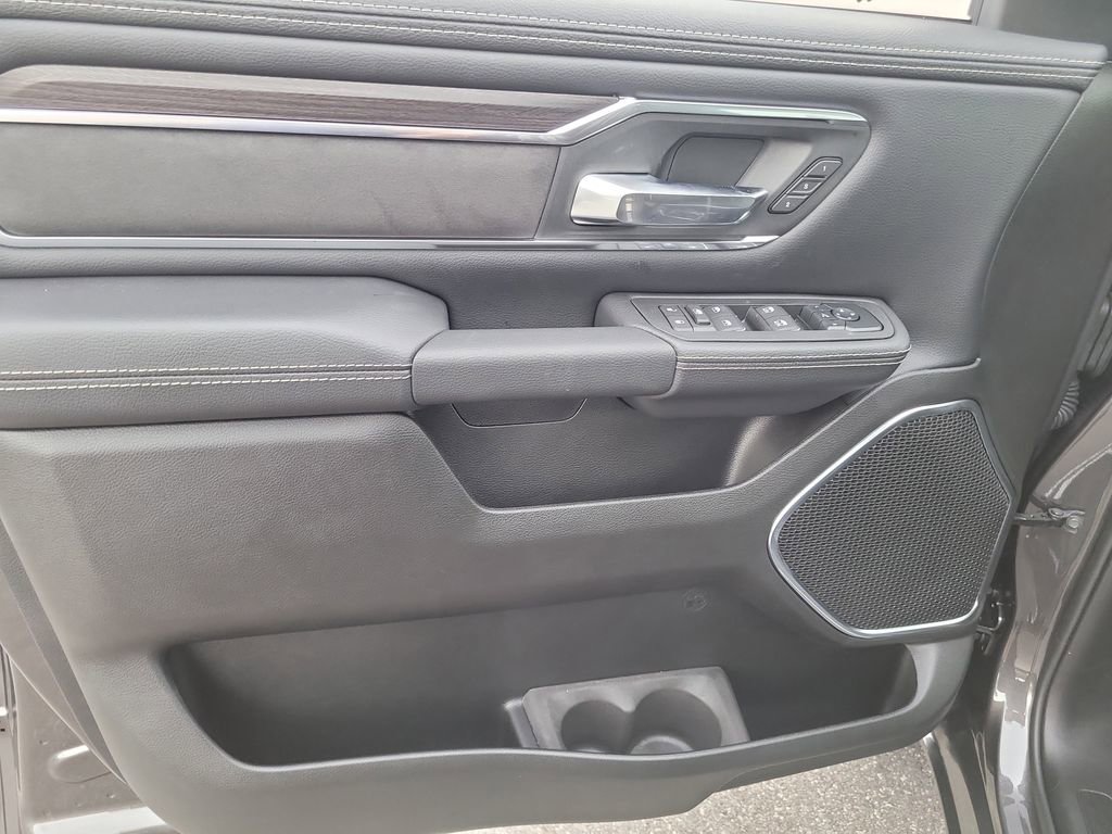 2026 Ram 1500 Laramie photo 12