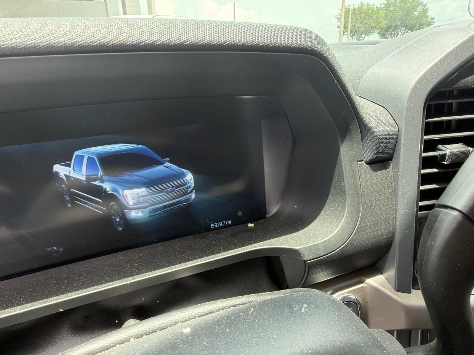 2025 Ford F-150 XLT - Photo 12