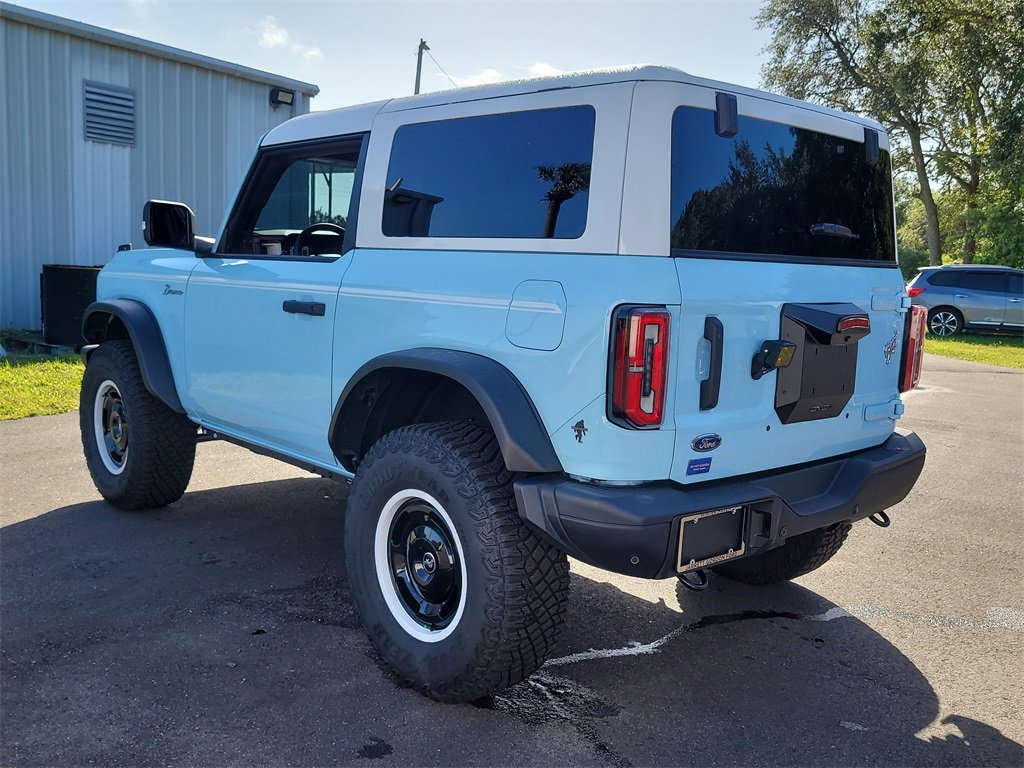 2024 Ford Bronco Heritage Limited First Edition photo 3
